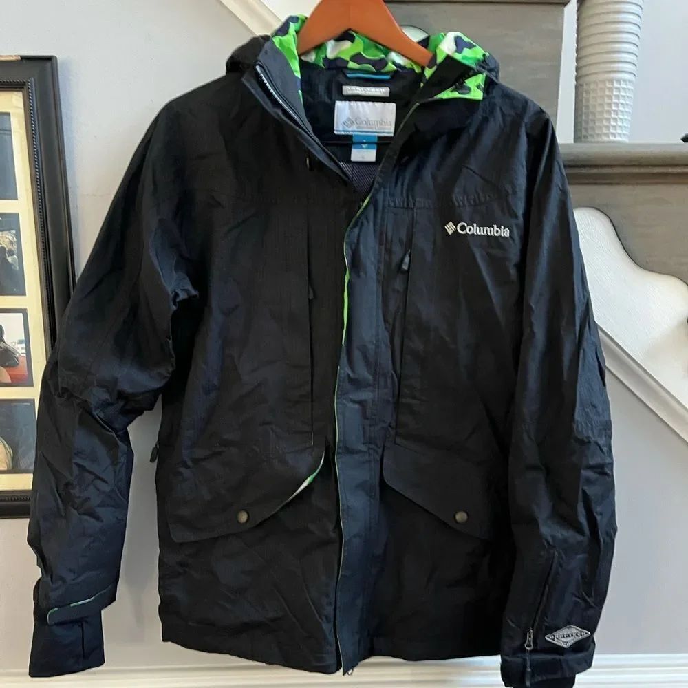Columbia Mens Omni-Tech Ampli-Dry Rain Shell Jacket Black & Bright Camo sz M EUC